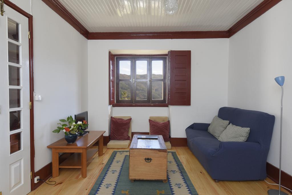 만테이가스 Casa Cerro Da Correia 게스트하우스 외부 사진